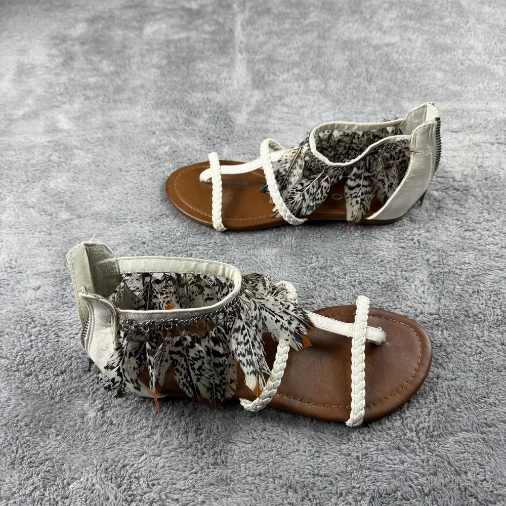 Aldo Braided Straps Open‎ Toe Feathered Sandals Womens 5.5 White